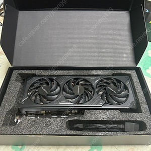 기가바이트 RTX 5070 WINDFORCE OC