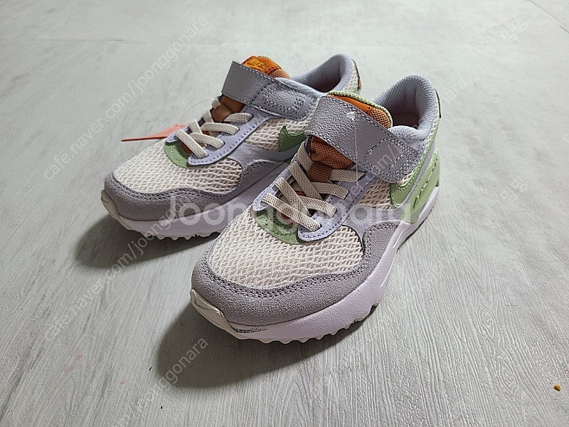 (새제품) 나이키 에어맥스 키즈 운동화 190--0