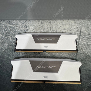 커세어 벤전스 프로 DDR5-6000Mhz 32G (16*2) 판매합니다.