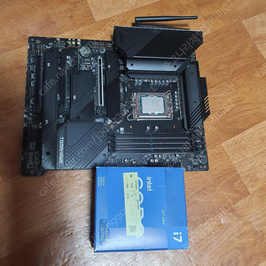 인텔 i7-12700F+MSI Z690 토마호크 D4 WIFI