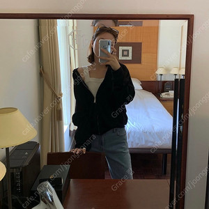 드혀니 세일러웜집업 블랙 새상품