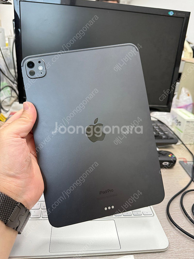 아이패드프로11 m4 wifi 256+정품 매직키보드+...--5