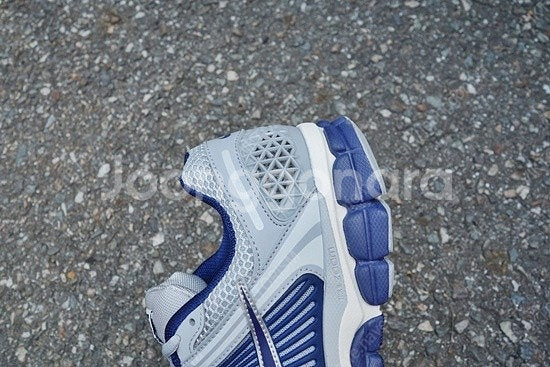 Nike 나이키 줌 보메로 5 그레이 블루 8.5 (2...--7
