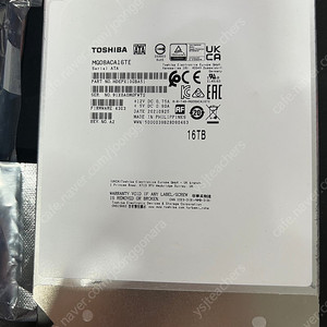 도시바 sata 16tb , WD sas 16tb 인식 불량 HDD 2개