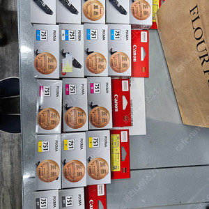 캐논 751 정품잉크 5색 여러개 새제품 팝니다. ip8770