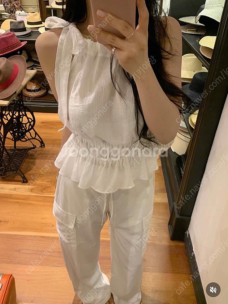 리즈 Leeds Isabel halter blouse ...--2