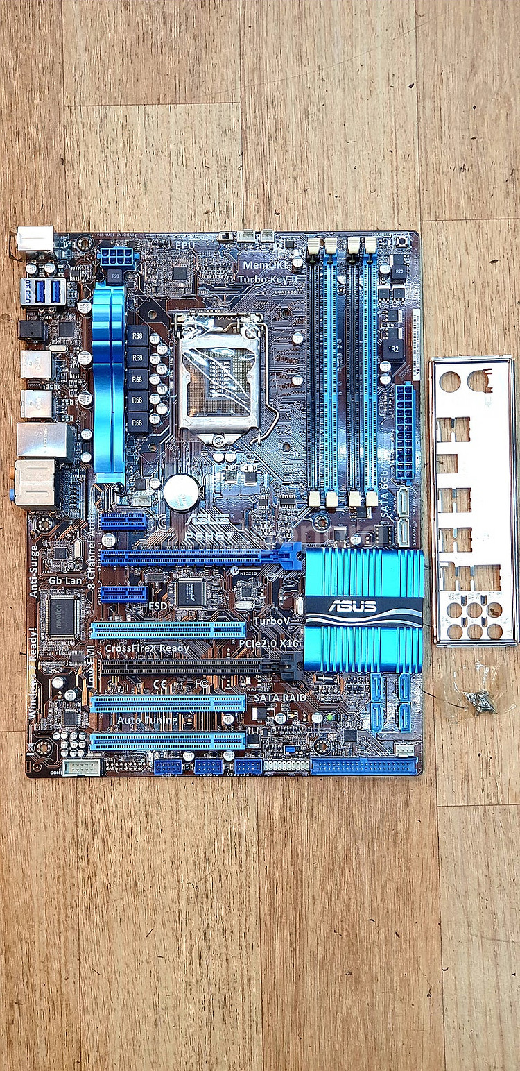 아수스 P8H67메인보드,램 ddr3 16G,그래픽카드...--0