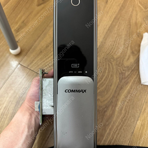 코맥스 CDL-615P 지문인식 푸시풀 무타공 도어락 + 보강판 판매합니다.