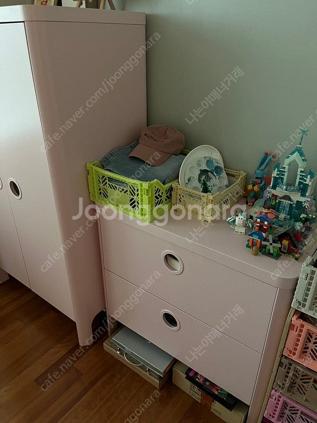 이케아 부숭에 침대, 옷장, 수납장--4
