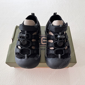 킨 뉴포트 키즈 블랙 170