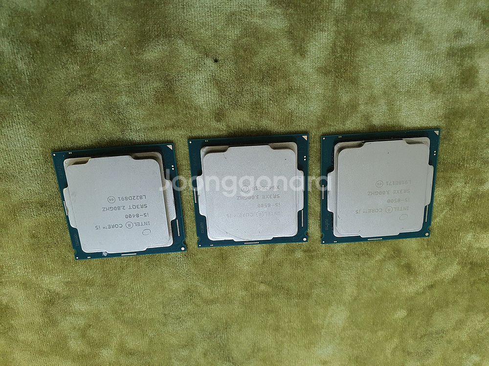 인텔 cpu i3-8100 4개 개당25000원 4개전...--2