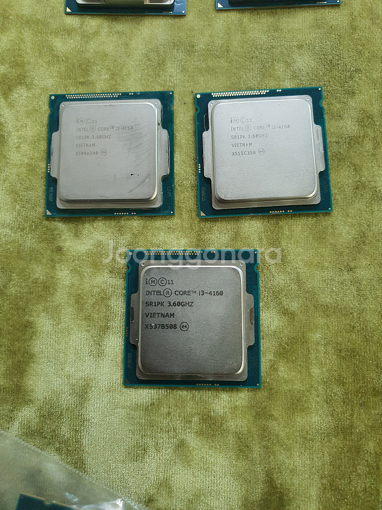인텔 cpu i3-8100 4개 개당25000원 4개전...--4