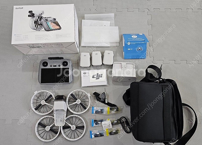 DJI 플립 플라이모어콤보 판매합니다. 2년 케어 포함--0
