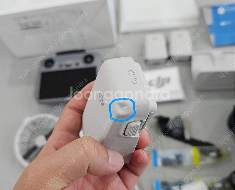 DJI 플립 플라이모어콤보 판매합니다. 2년 케어 포함--2