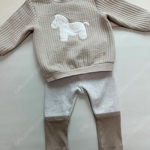 에뜨와 상하복 18m