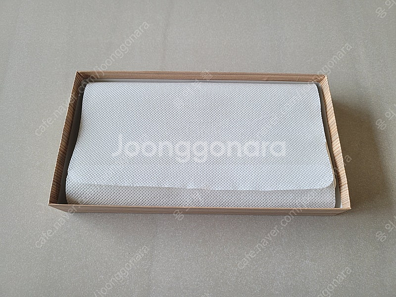 [가격 인하] 일본 화이트 파이톤 가죽 장지갑--2