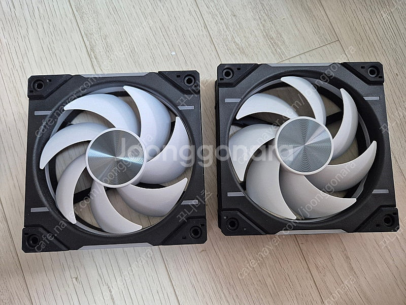 Phanteks PH-F120D30 블랙 판매합니다.--0