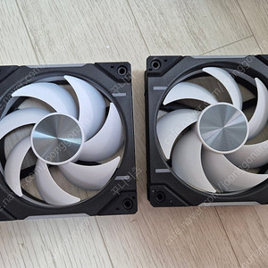 Phanteks PH-F120D30 블랙 판매합니다.