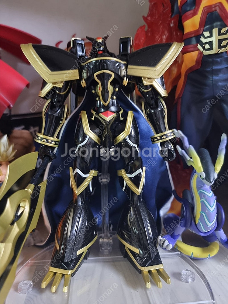 shf 디지몬 프리미엄 컬러 알파몬 피규어 판매합니다--0