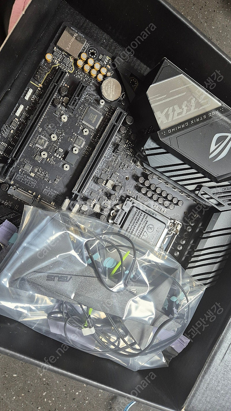 ASUS ROG Z490-g gaming wifi 메인...--2