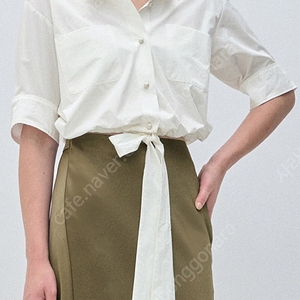 마인 셧츠와 새틴 스커트 새상품 셋트로 에눌