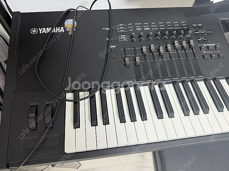 야마하 motif XF8 신디사이저 판매합니다--1