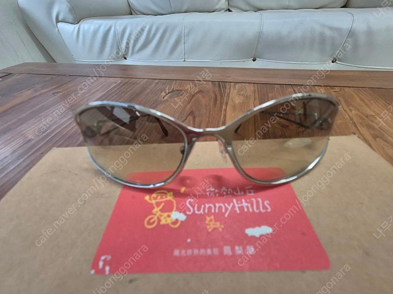 베르사체. 미쏘니 안경. 선글라스 이미지