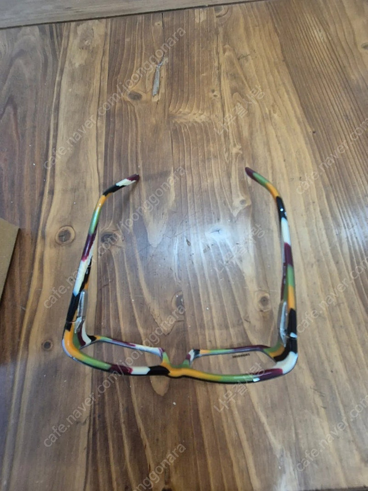 베르사체. 미쏘니 안경. 선글라스 이미지