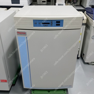 Thermo Forma Series Ⅱ Water Jacketed CO2 Incubator Model 3111 이미지