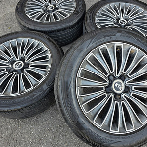 K9 18인치 중고 휠타이어 세트 팔아요 245 50 18