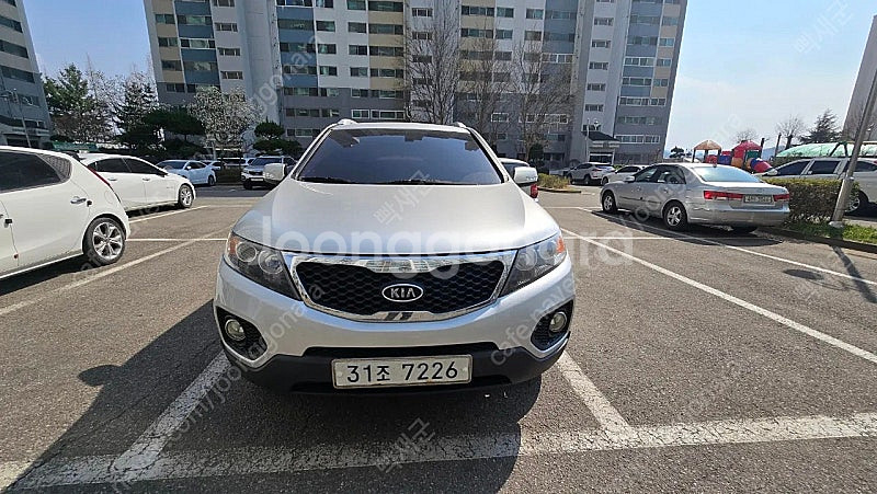 2010년식 쏘렌토 2.0 TLX최고급형 팝니다--1