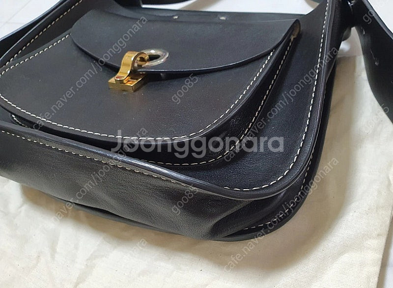 마르니 블랙 가죽가방--3