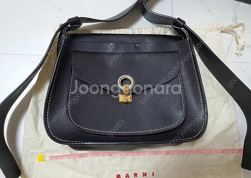 마르니 블랙 가죽가방--8