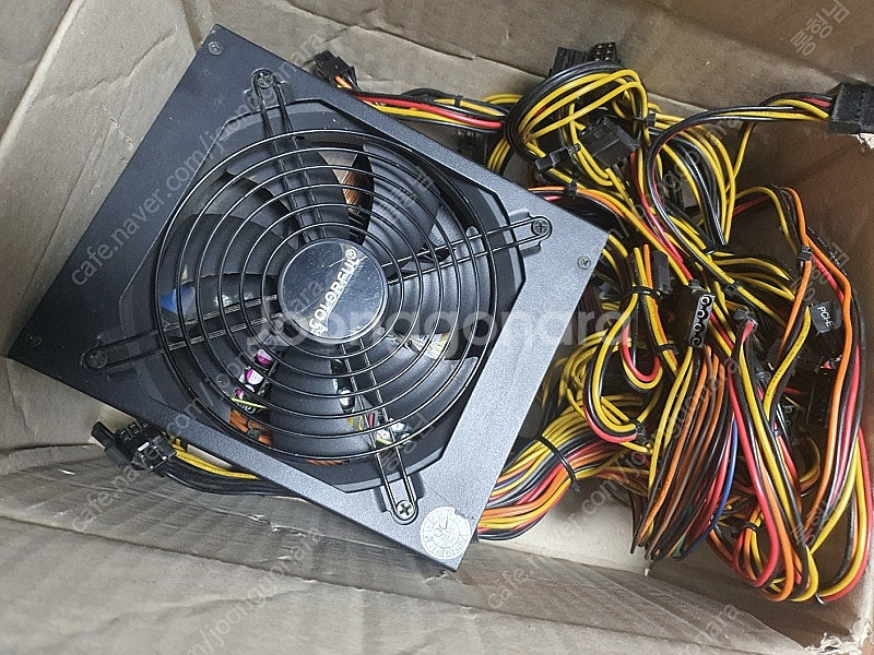 컬러풀 1250w 플래티넘등급 파워 서플라이 PC파워--1