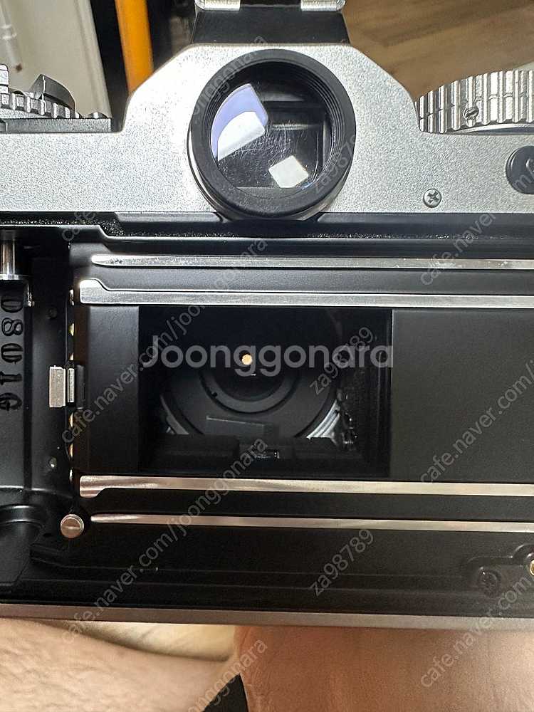 fm3a 실버 카메라 바디만 팝니다--6
