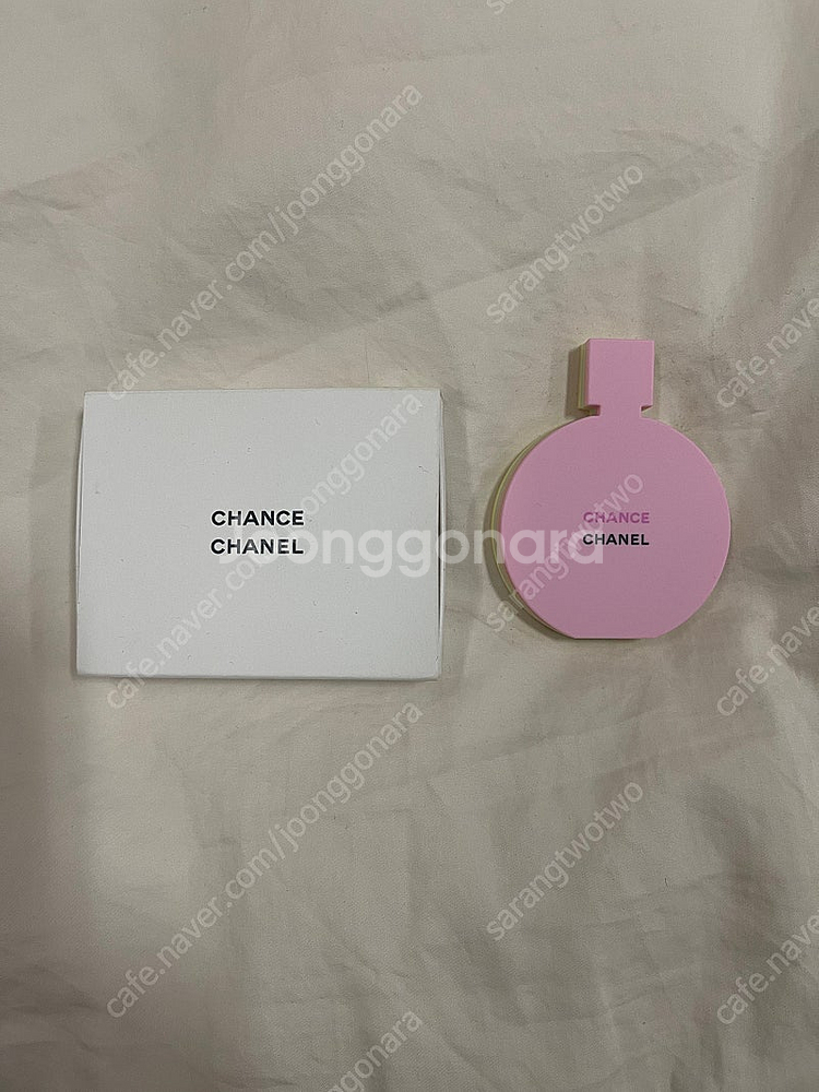 (새제품)샤넬 핑크 향수병 거울--0
