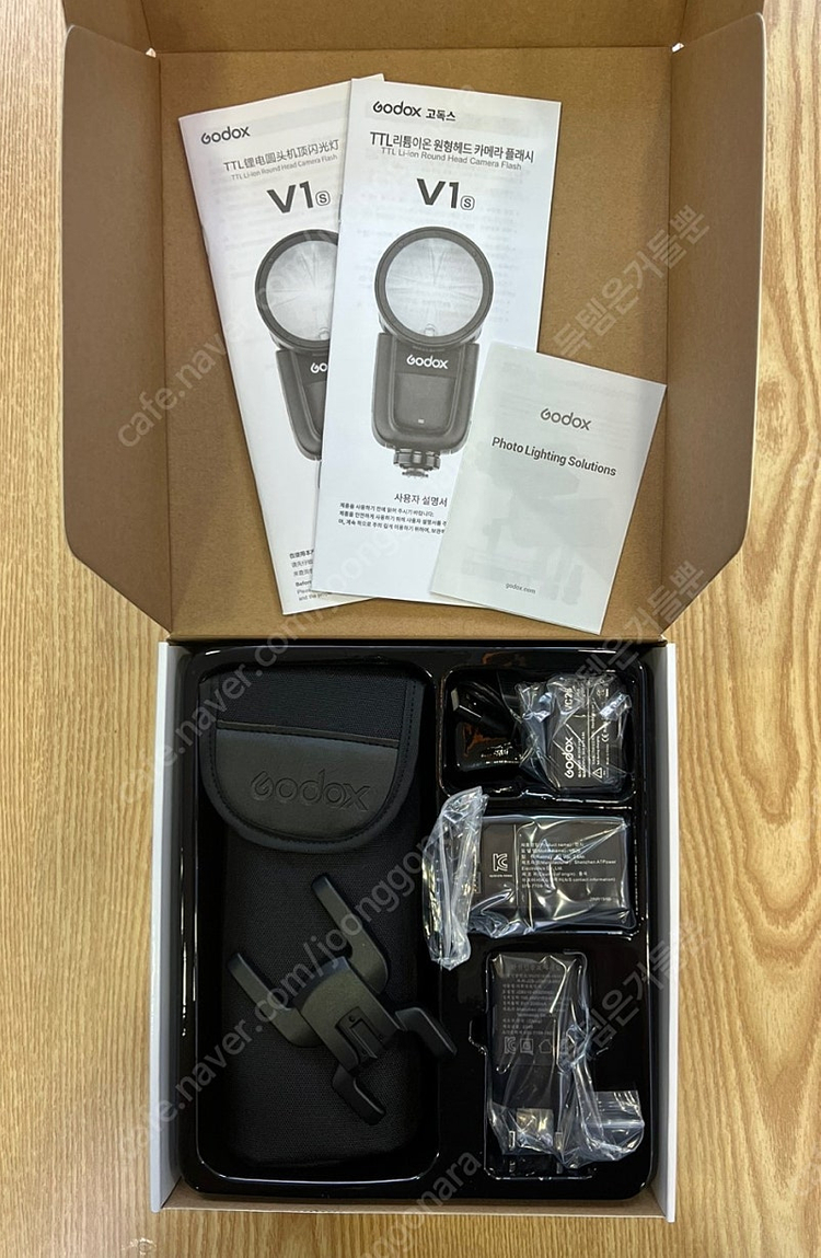 [고독스] Godox V1 플래쉬 조명 판매합니다!--5
