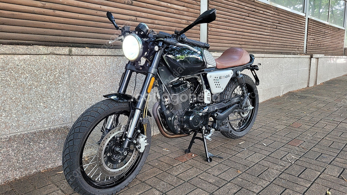 한웨이 블랙카페125 판매합니다.--1