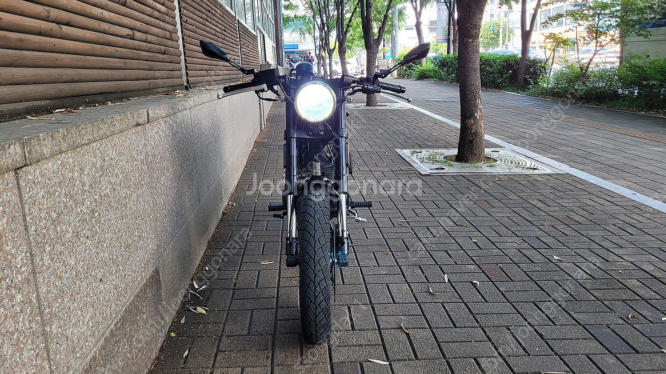 한웨이 블랙카페125 판매합니다.--2