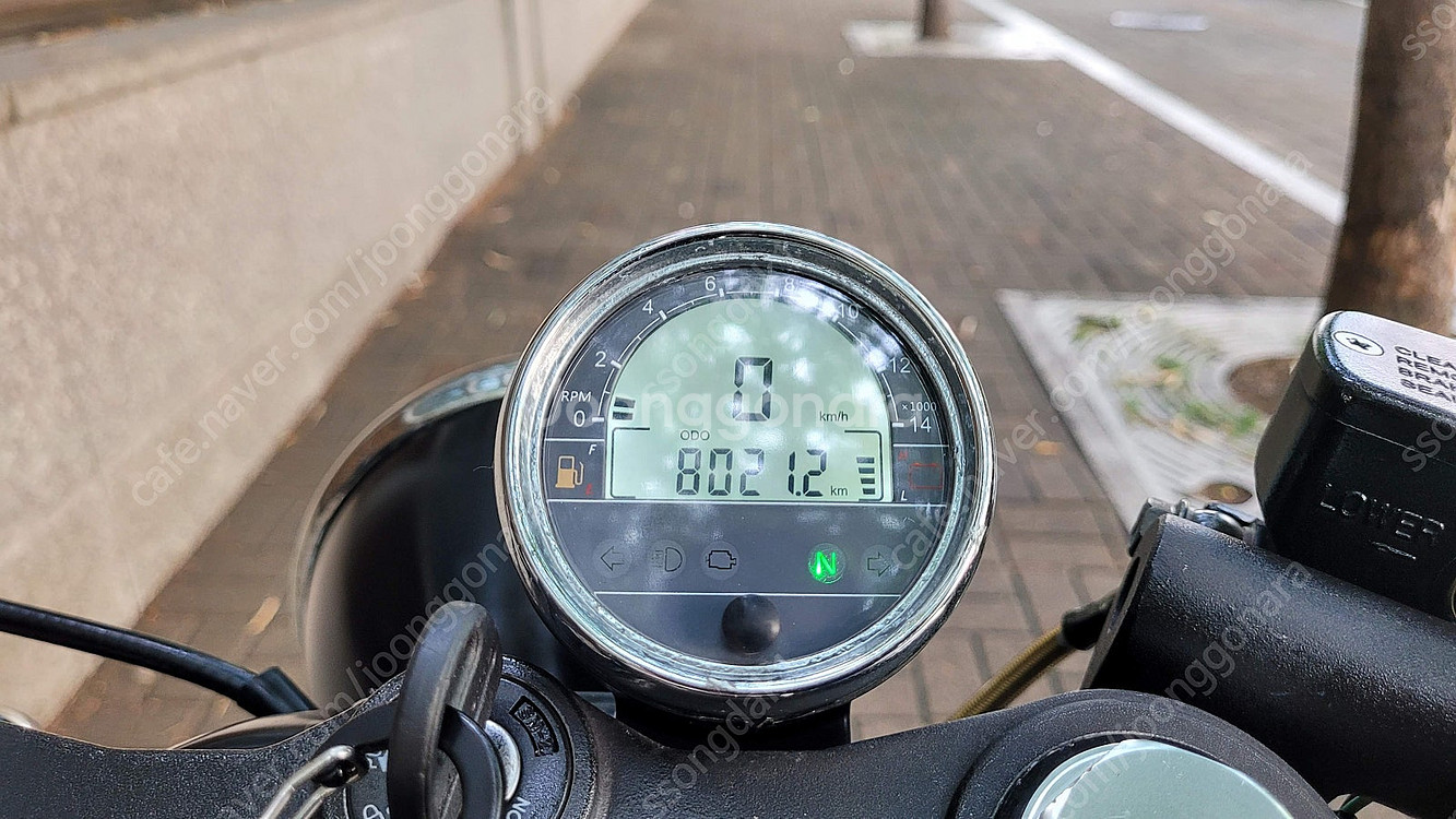 한웨이 블랙카페125 판매합니다.--8