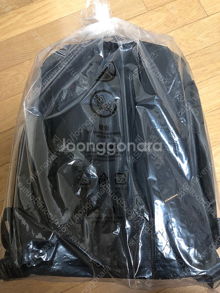 피지테크 원고 라이트 카메라 백팩 16L 블랙 팝니다!--1