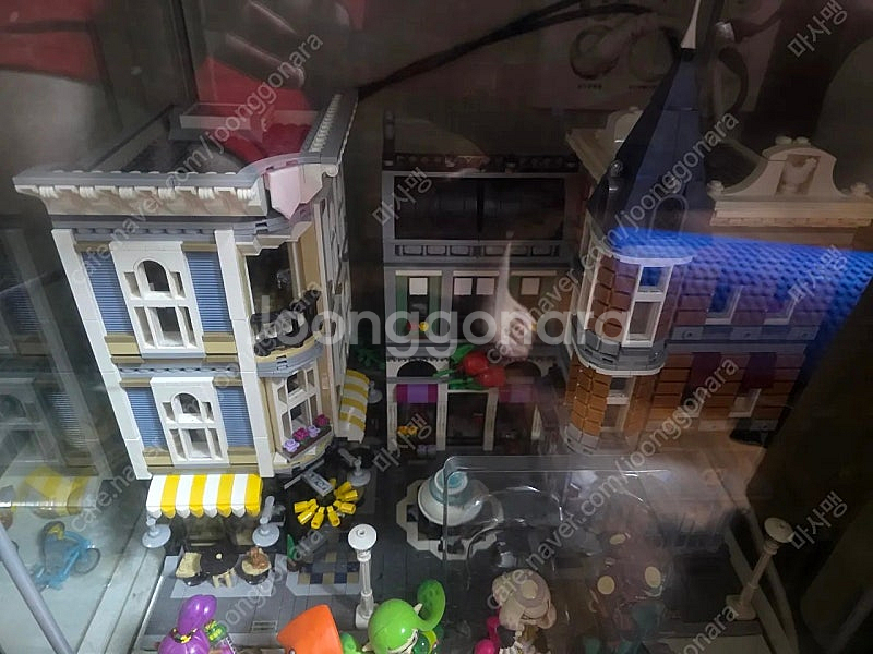 레고 중고품 여러개 팝니다 (10211,10218,10224,10232,10255,71006,21303,미니피규어)--3