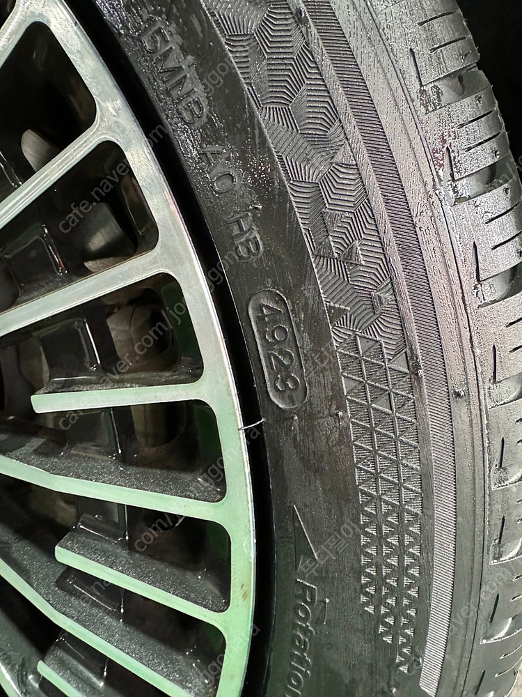 한국타이어 아이온 아이셉트(흡음제) 윈터타이어 팝니다--3