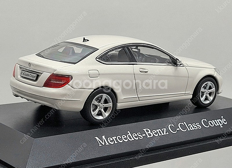 1:43 벤츠 C클래스 쿠페 W204 페리 후기형 다이...--2