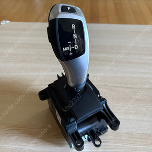 BMW 13년식 f10 전자 기어봉 팝니다.
