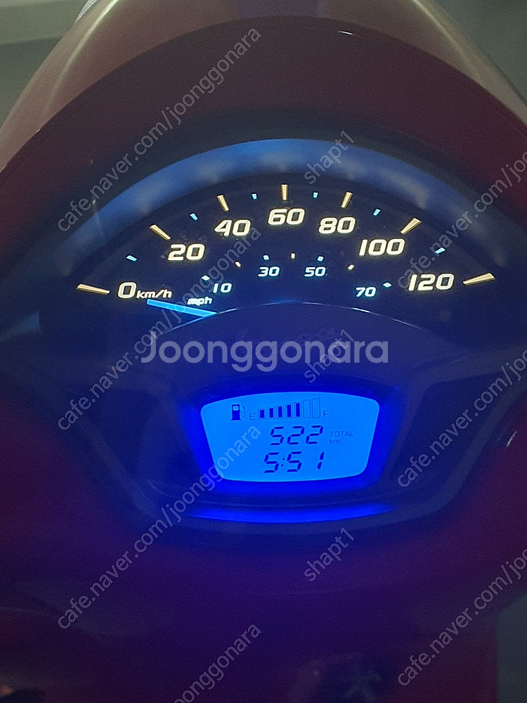 베스파 LX125 신차급 500키로대--1