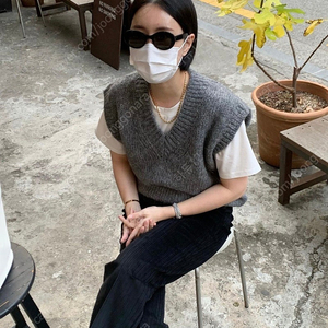 어그스트 베이지보울 알파카 니트 베스트