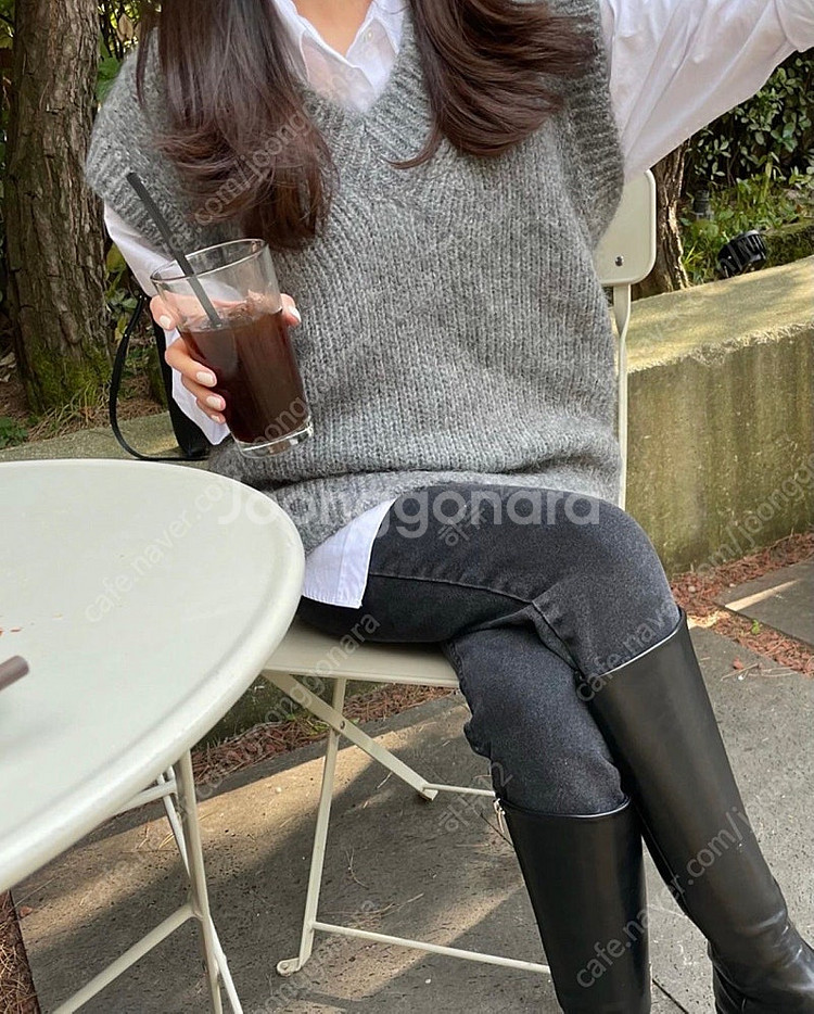 어그스트 베이지보울 알파카 니트 베스트--5