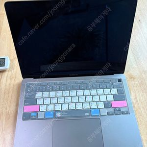 맥북 에어 2020년형 2179 i5 13인치 8gb 512gb용량 팝니다