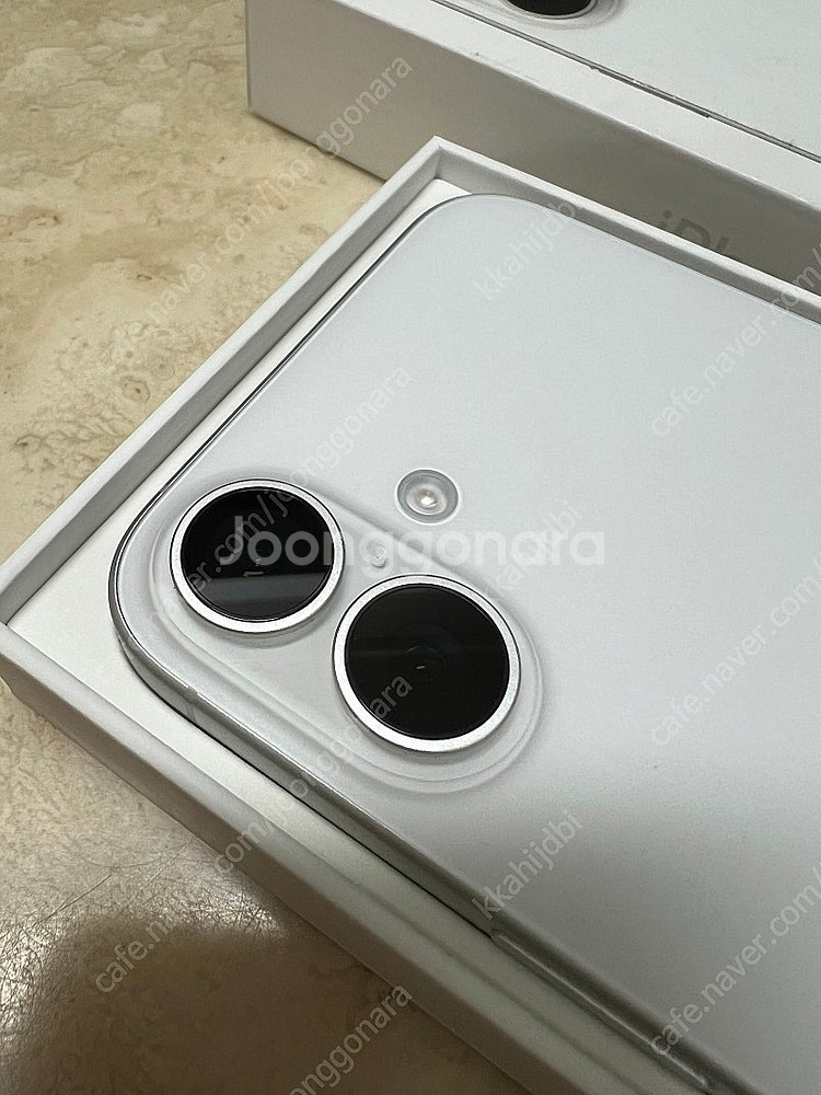 5월구매 아이폰16플러스 256gb 화이트--5